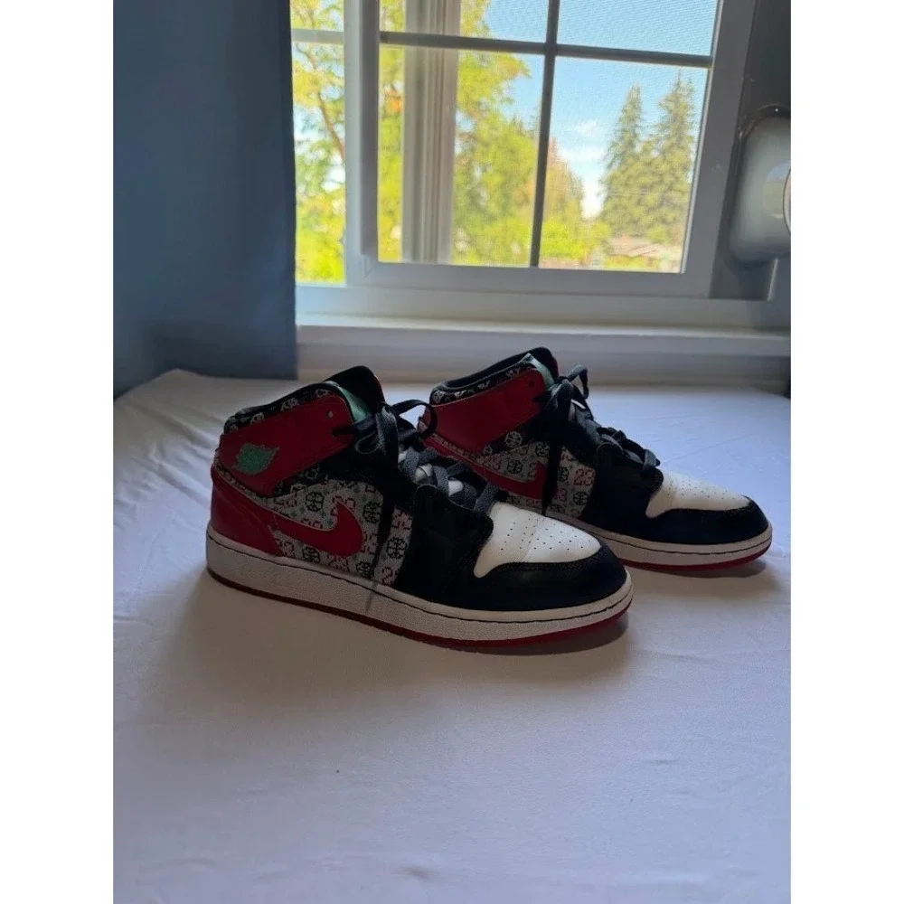 Nike stylish mid